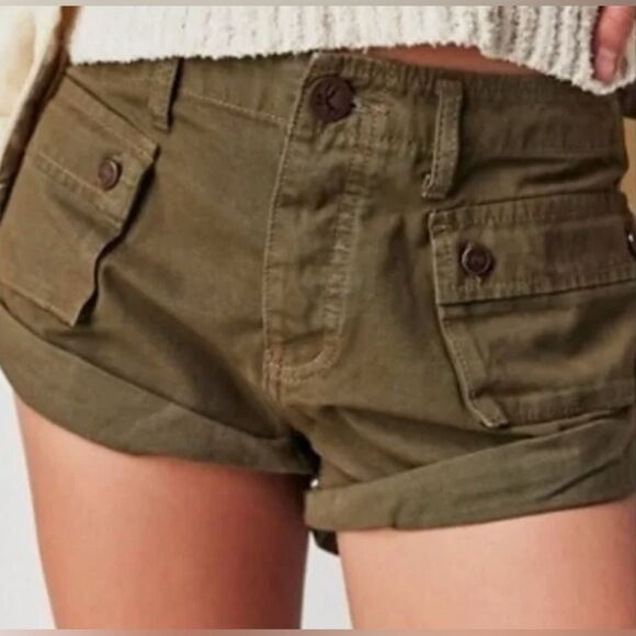 Free People One Teaspoon Dark Khaki Cadet Bandit Low-waist Short NWT Size 30 - Picture 1 of 14